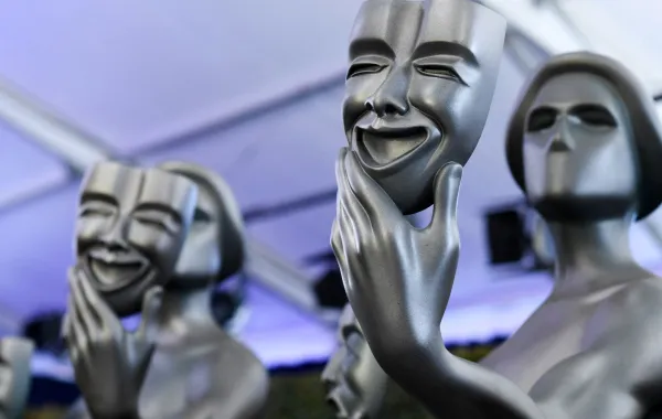 تمثال الممثل (Actor statue). مصدر الصورة: VALERIE MACON / AFP