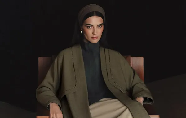 عباية من كربون Carbon - الصورة من حساب الماركة على إنستغرام