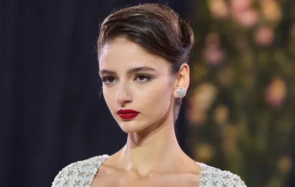 كيف تختارين كريم الأساس المناسب لبشرتك في الجو البارد 