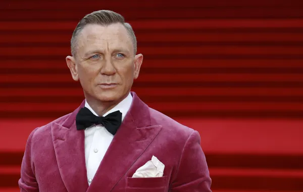 دانيا كريغ في قاعة ألبرت الملكية في لندن -Daniel Craig at the Royal Albert Hall in west London (مصدر الصورة Tolga Akmen / AFP)