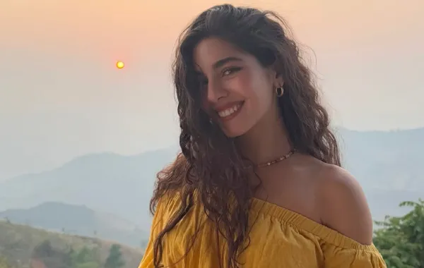 مايان السيد تعلن طلاق والديها: أتمنى يبقوا أصحاب