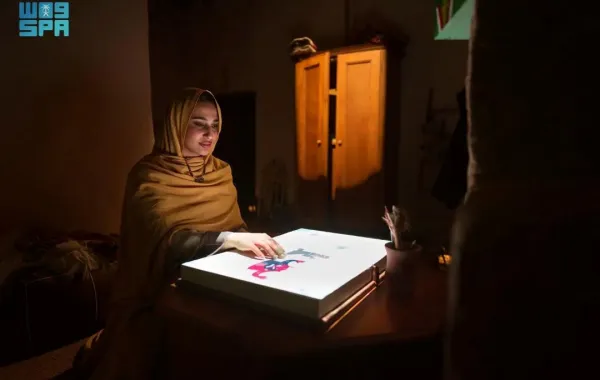 التجربة تعيد إحياء الذاكرة الشعبية للبلدة التي بُنيت من الطين