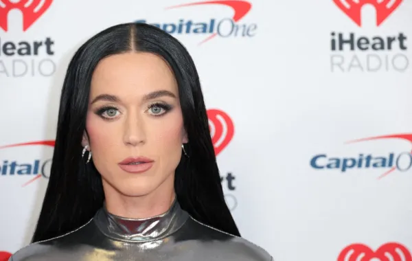 كاتي بيري في ماديسون سكوير غاردن بمدينة نيويورك (Katy Perry at Madison Square Garden in New York City). مصدر الصورة: Arturo Holmes/Getty Images for iHeartRadio/AFP
