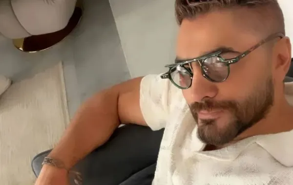 تفاصيل أول حفل غنائي لـ تامر حسني بعد استئصاله جزءًا من الكلية