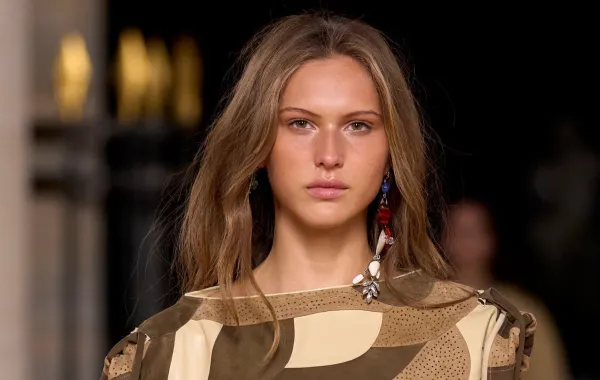 تطويل الشعر