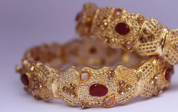 حُلم العثور على غوايش ذهبية قديمة- مصدر الصورة: Unsplash by Samar Ahmad