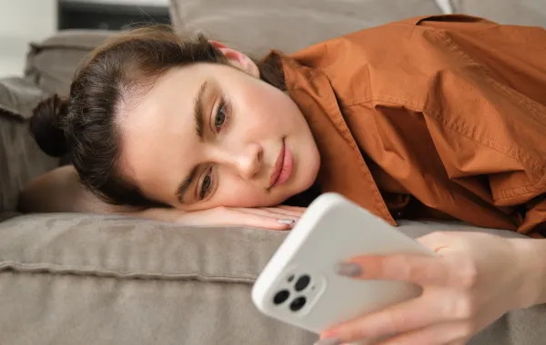 الكسل الرقمي- مصدر الصورة freepik 