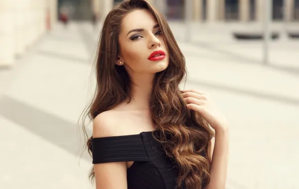 الفتاة الواثقة من نفسها تزرع الإعجاب في قلوب الآخرين