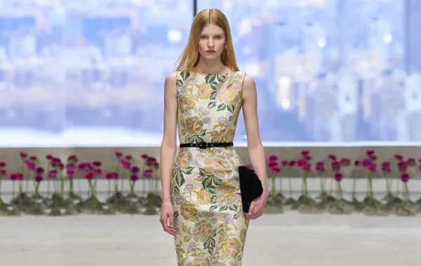 فستان من كارولينا هيريرا Carolina Herrera -الصورة من Launchmetrics/Spotlight ©