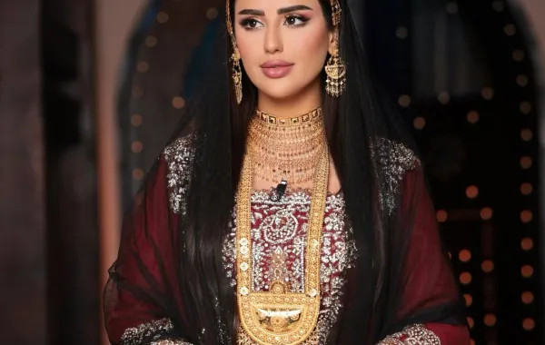 مكياج اليوم الوطني الاماراتي - الصورة من صفحة الإعلامية والممثلة الاماراتية ميثا محمد على انستغرام