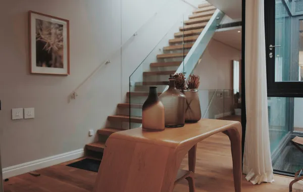 استغلال منطقة تحت الدرج لتكون غرفة الغسيل 