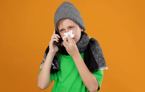 صورة لطفل مصاب بالانفلونزا
