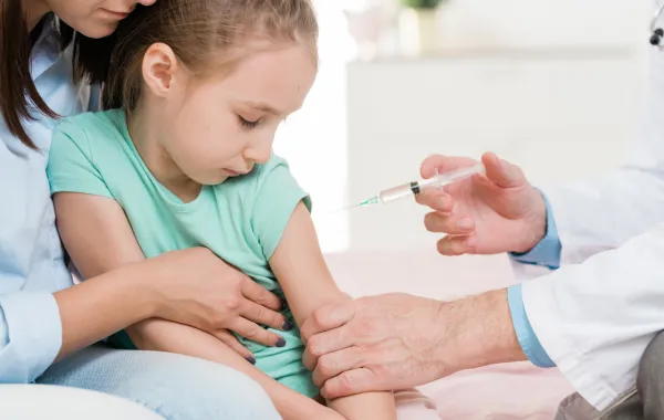 صورة طفلة خائفة