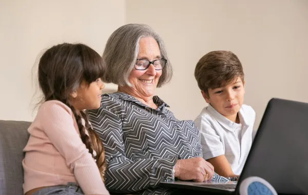 تفسير رؤيا جدتي المتوفاة في المنام