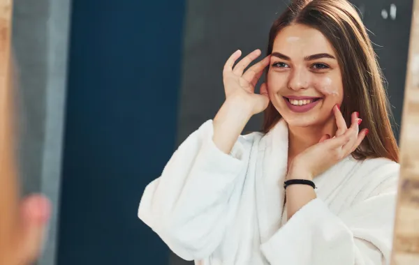 صورة لامرأة