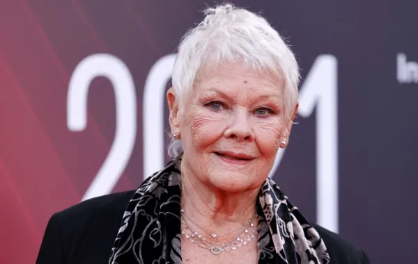 جودي دنش Judi Dench في مهرجان لندن السينمائي 2021. مصدر الصورة:  Tolga Akmen / AFP