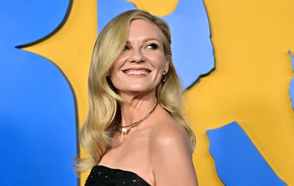 كيرستن دانست في لوس أنجلوس (Kirsten Dunst at Paramount Theatre in Los Angeles). مصدر الصورة: Frederic J. Brown / AFP