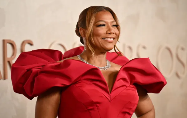 كوين لطيفة في كاليفورنيا (Queen Latifah in California). مصدر الصورة: ANGELA WEISS / AFP