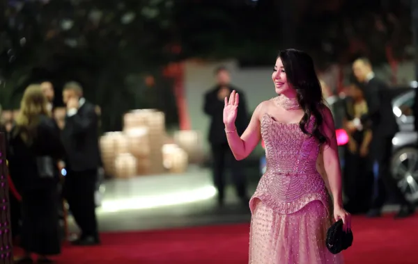 أسيل عمران Aseel Omran في مهرجان البحر الأحمر السينمائي 2025. مصدر الصورة: Vittorio Zunino Celotto/Getty Imagesfor the Red Sea International Film Festival