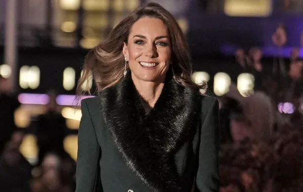 كاثرين (كيت ميدلتون) أميرة ويلز في دير وستمنستر في لندن. Catherine, Princess of Wales at Westminster Abbey in London. مصدر الصورة: Jordan Pettitt / POOL / AFP