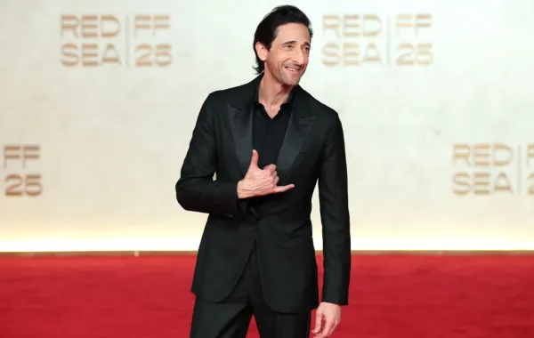 أدريان برودي Adrien Brody من مهرجان البحر الأحمر السينمائي 2025. مصدر الصورة: Daniele Venturelli/Getty Images for The Red Sea International Film Festival