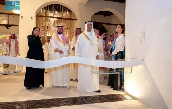 حضور الأمير سعود بن مشعل بن عبدالعزيز نائب أمير منطقة مكة المكرمة، والأمير بدر بن عبدالله بن فرحان وزير الثقافة السعودي 