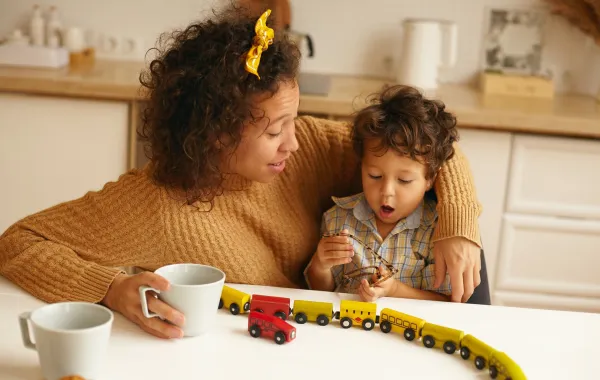 صورة لأم مع طفلها