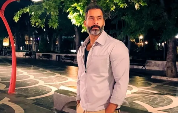 حسين المهدي -الصورة  من  حسابه على إنستغرام