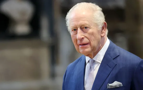 الملك تشارلز الثالث في دير وستمنستر بوسط لندن (King Charles III at Westminster Abbey in central London). مصدر الصورة: Chris Jackson / POOL / AFP