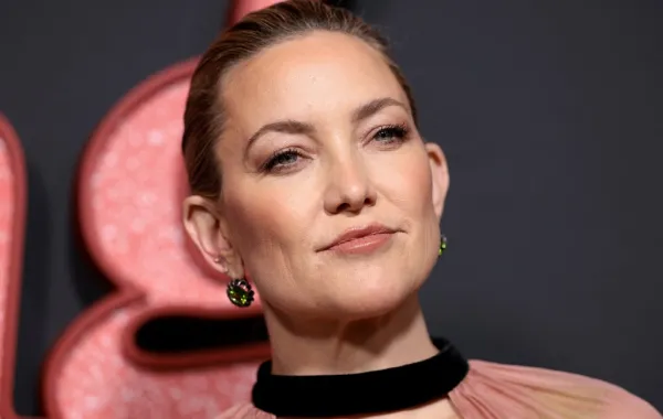 كيت هدسون في نيويورك ( Kate Hudson in New York ). مصدر الصورة: Dimitrios Kambouris / GETTY IMAGES NORTH AMERICA / Getty Images via AFP