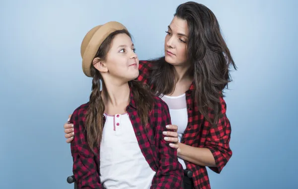 صورة لأم مع ابنتها