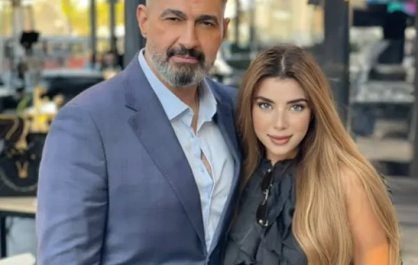 ياسر جلال وإيرينا يسري من كواليس مسلسل كلهم بيحبوا مودي - الصورة من حسابها على انستغرام