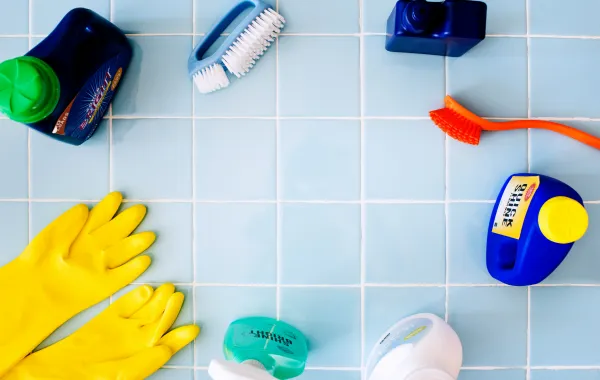 تنظيف المنزل