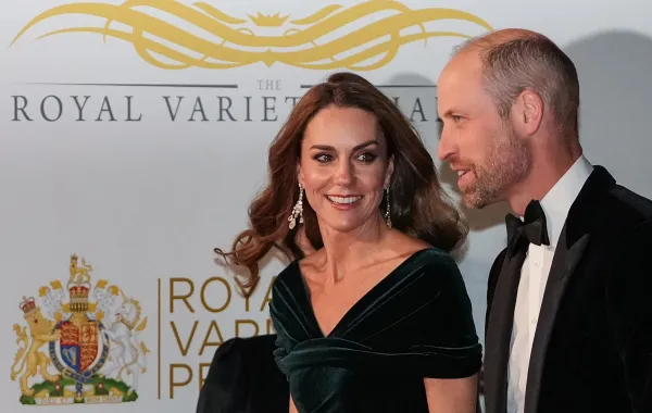 أميرة ويلز إلى جانب زوجها الأمير وليام Prince and Princess of Wales William & Kate Middleton - (مصدر الصورة CARLOS JASSO / AFP)