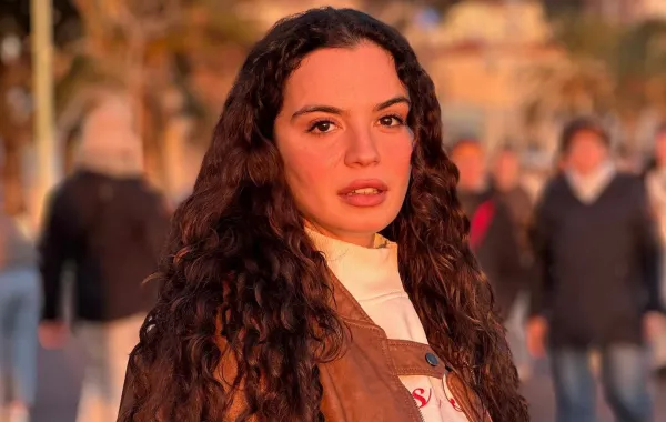 أصلي بكير أوغلو - الصورة من حسابها على إنستغرام