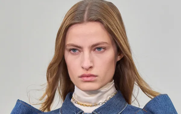 العناية بالشعر