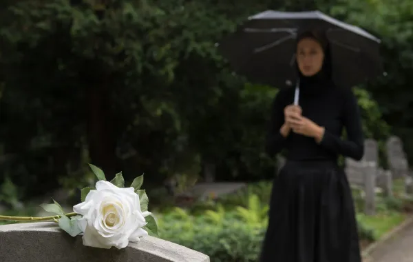 رؤيا الميت يزورنا في البيت -مصدر الصورة: Freepik 