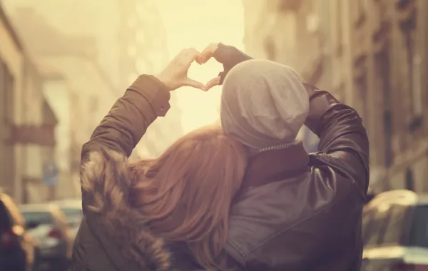 الاهتمام ترجمة فعلية لوجود مشاعر حقيقية بين الزوجين