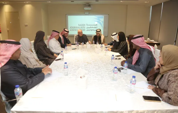 اجتماع مجلس إدارة هيئة الصحفيين السعوديين بحضور رئيسة تحرير مجلة سيدتي الأستاذة هلا الشثري