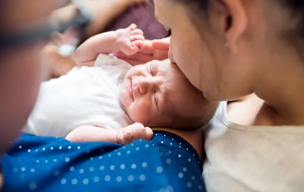 صورة أم بعد الولادة