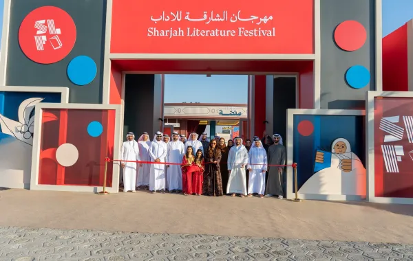 الشيخة بدور القاسمي تفتتح مهرجان الشارقة للآداب. الصورة من مكتب الشارقة الإعلامي