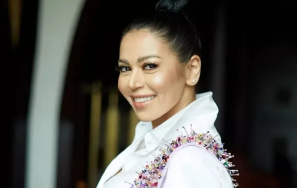 لقاء الخميسي آخرهن.. كيف تجاوزت النجمات الأزمات العاطفية؟