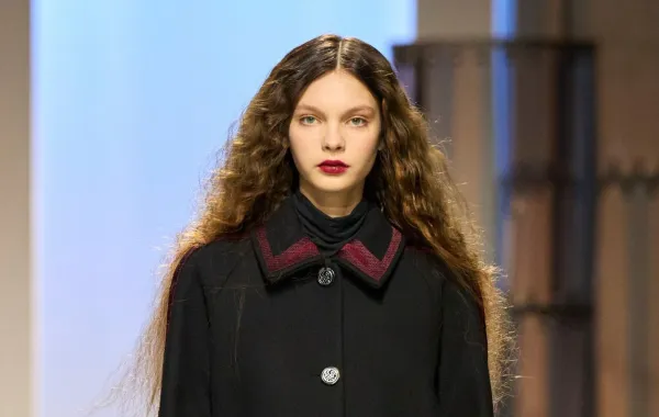 شعر كيرلي طبيعي