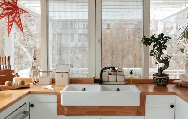 تنظيف حوض المطبخ