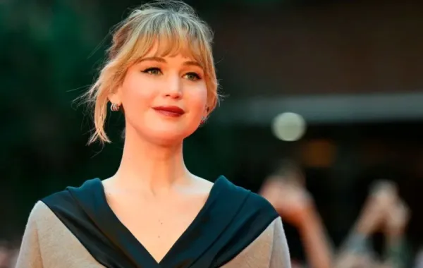 جينيفر لورانس في مهرجان روما السينمائي الدولي ( Jennifer Lawrence in the International Rome Film Festival). مصدر الصورة: Alberto PIZZOLI / AFP