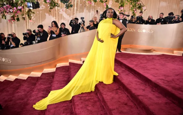 وونمي موساكو Wunmi Mosaku في حفل توزيع جوائز غولدن غلوب 2026. مصدر الصورة: Frederic J. Brown / AFP