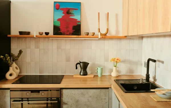 مطبخ مودرن مع لمسات تزينه