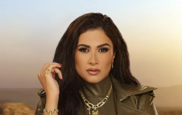 ياسمين عبد العزيز - الصورة من صفحتها على الفيس بوك