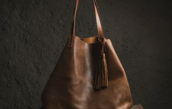 شنطة يد نسائية