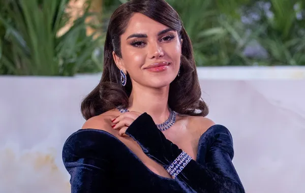 مكياج وتسريحات شعر النجمات السعوديات